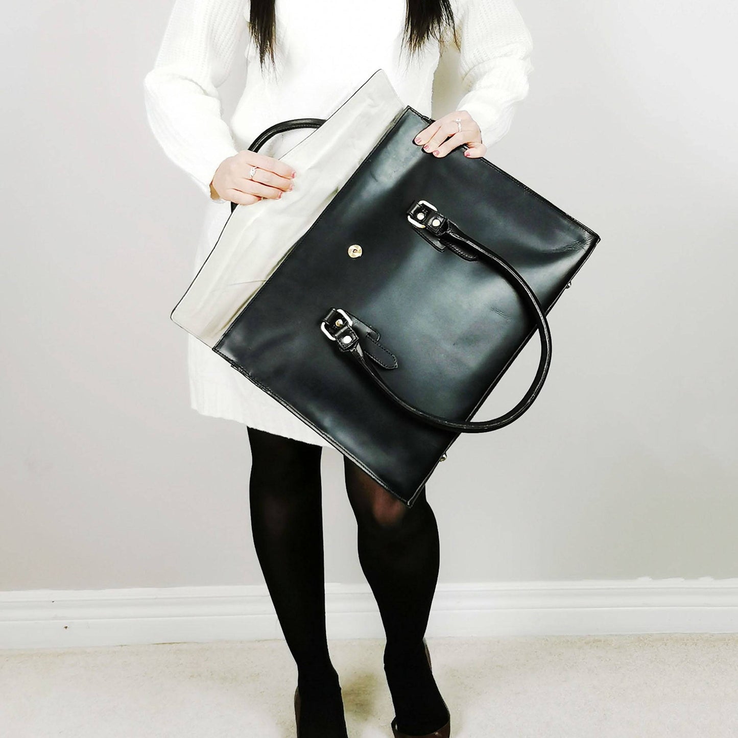 The Signature 17" Leather Laptop Bag, Black Flap-4